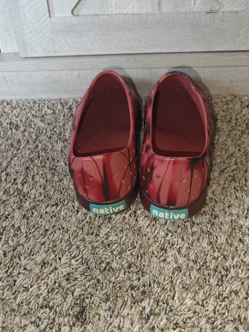 Native Jefferson Slip-On Sneakers Marble Burgundy Size 3 Youth Unisex - Picture 4 of 7